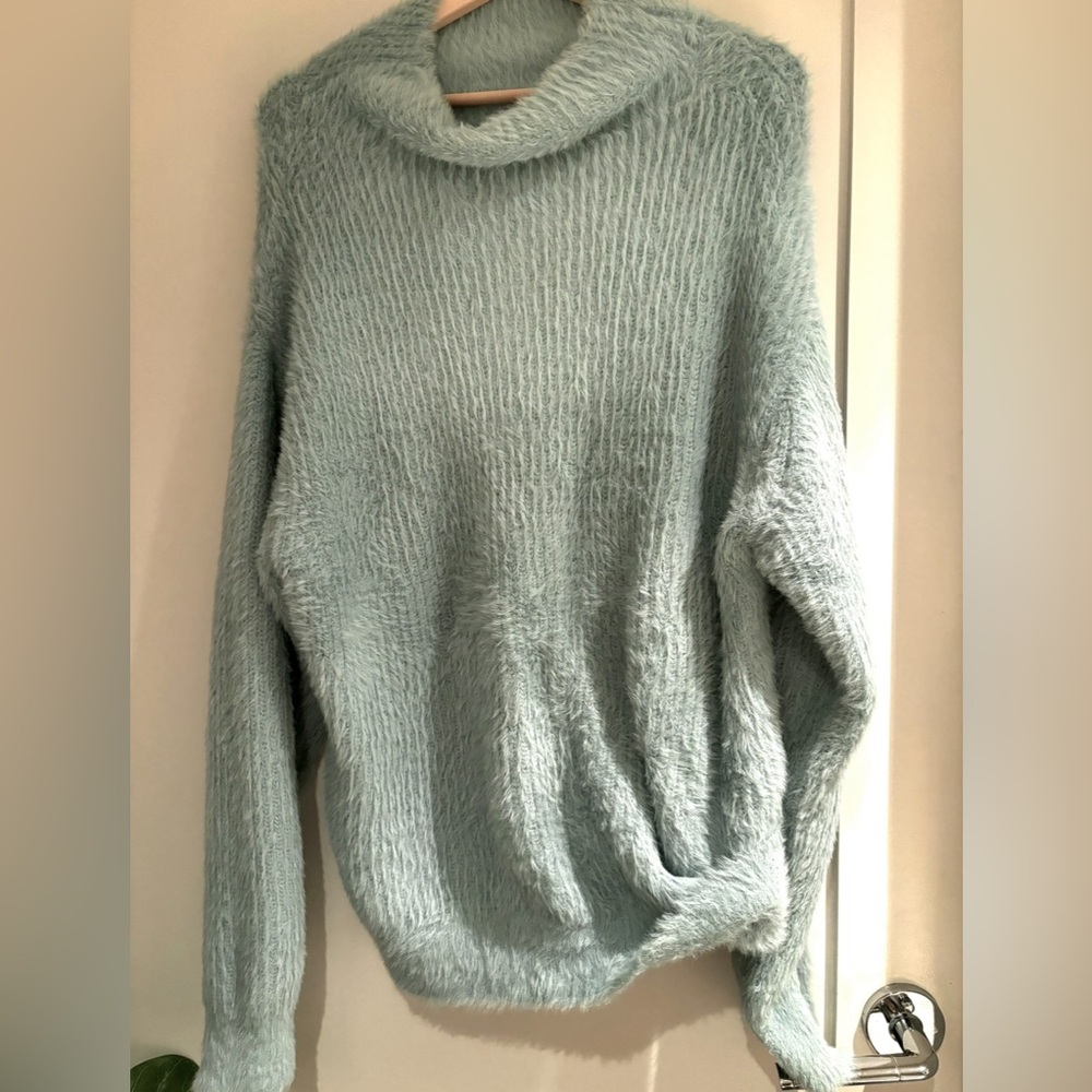 Wilfred Montpelier Fuzzy Pullover